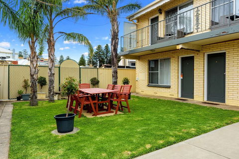 Comfort Inn Victor Harbor - Perths Hotel 1