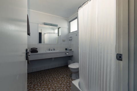 Barclay Motor Inn - Perths Hotel 5