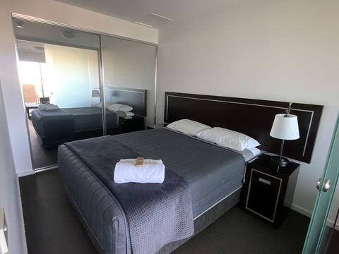 Honeysuckle Executive Apartments - Perths Hotel 6