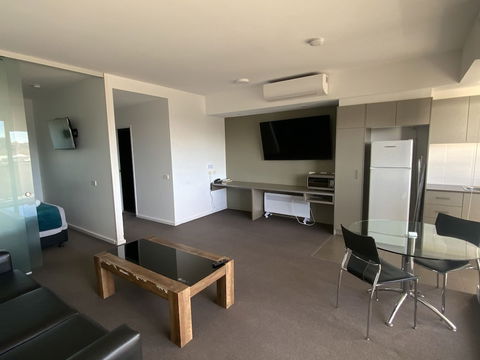 Honeysuckle Executive Apartments - Perths Hotel 4