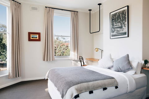 Naughtons Hotel - Perths Hotel 2