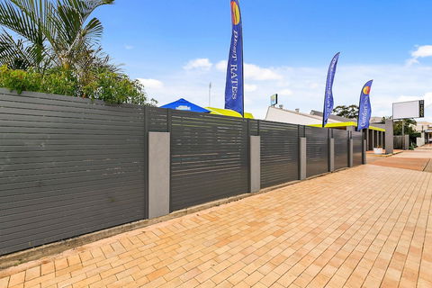 Comfort Inn On Main Hervey Bay - Perths Hotel 0