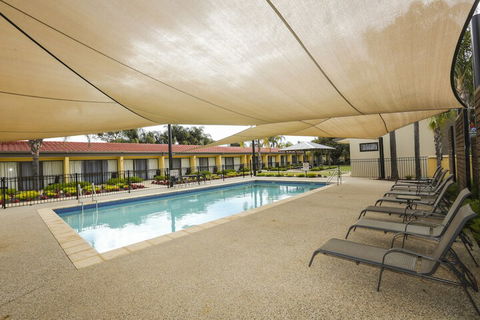 Comfort Inn Deakin Palms - Perths Hotel 4