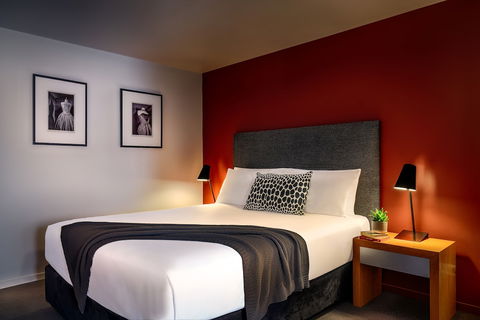 Punthill Little Bourke - Perths Hotel 4