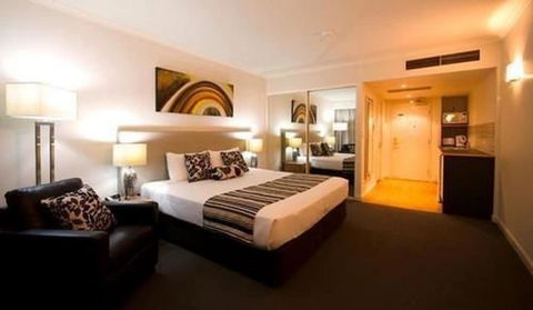 Central Cosmo Apartments - Perths Hotel 3