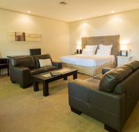 Beau Monde International - Perths Hotel