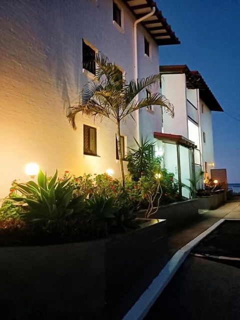 Don Pancho By The Beach - Perths Hotel 1