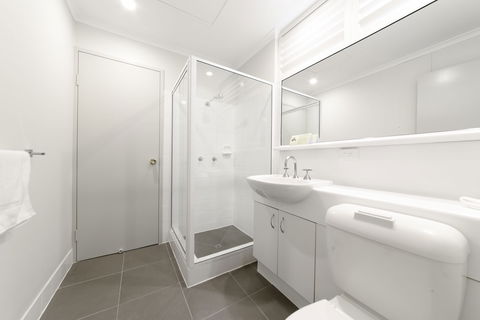 Mt Ommaney Hotel Apartments - Perths Hotel 4