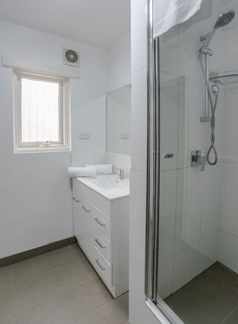 Albert Heights Serviced Apartments - Perths Hotel 2