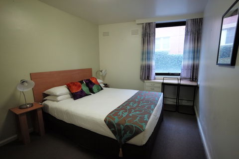 Albert Heights Serviced Apartments - Perths Hotel 6