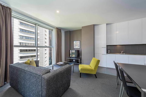 Mantra 100 Exhibition - Perths Hotel 4