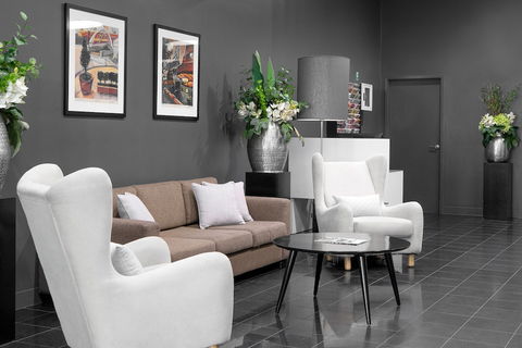 Mantra 100 Exhibition - Perths Hotel 2