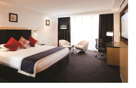 Adelaide Rockford - Perths Hotel 6