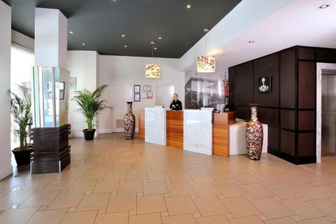 Metro Hotel Ipswich International - Perths Hotel 2