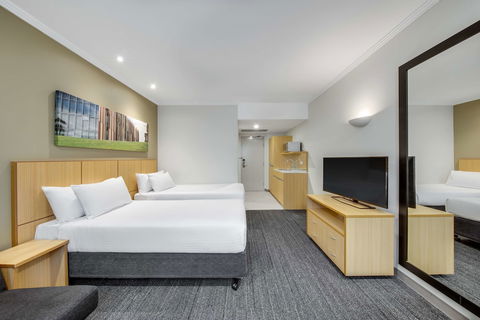 Travelodge Hotel Macquarie North Ryde Sydney - Perths Hotel 5