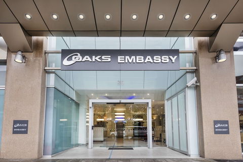 Oaks Adelaide Embassy Suites - Perths Hotel 1