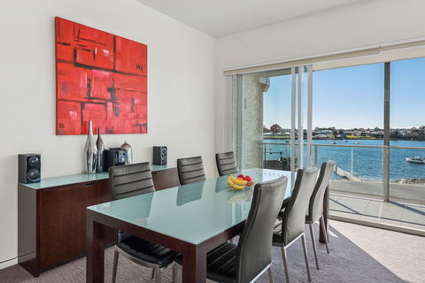 York Cove - Perths Hotel 4