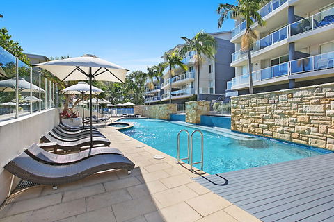 Mantra Nelson Bay - Perths Hotel 1
