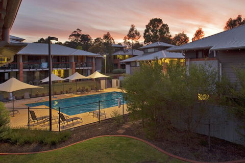 Margarets In Town Apartments - Perths Hotel 6