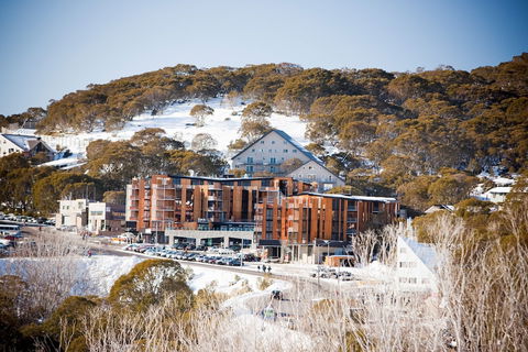 QT Falls Creek - Perths Hotel 2
