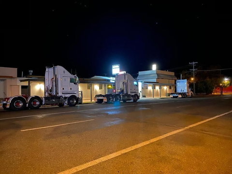 Ben Hall Motor Inn - Perths Hotel 0