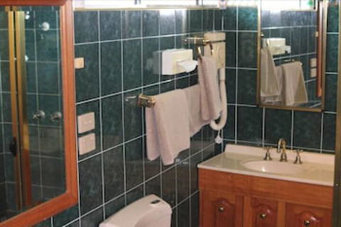 Nandewar Motor Inn - Perths Hotel 1