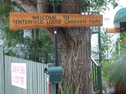 Tenterfield Lodge And Caravan Park - Perths Hotel 0