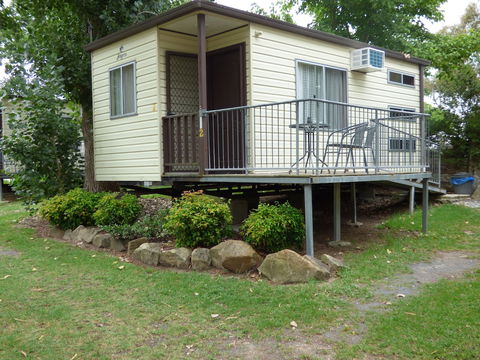 Tenterfield Lodge And Caravan Park - Perths Hotel 6
