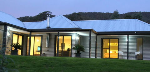 3 Bells Alpine Cottage - Perths Hotel 6