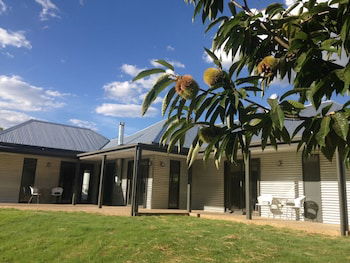 3 Bells Alpine Cottage - Perths Hotel 3