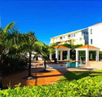 The Breakers Yamba - Perths Hotel