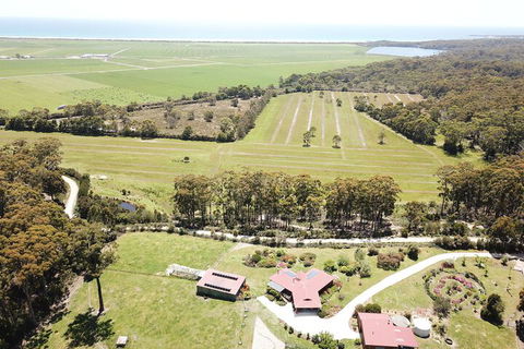 Eagles Roost Farmstay B & B - Perths Hotel 1