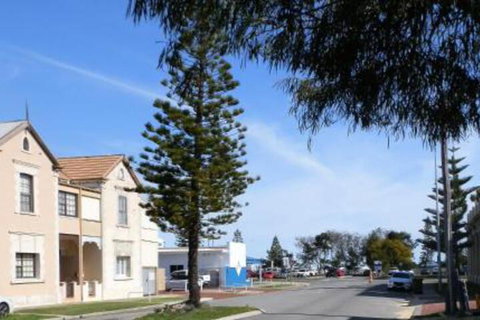 Suffolk Villa - Perths Hotel 3