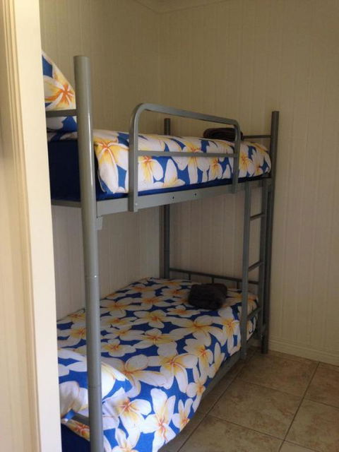 Horsepower Cabins - Perths Hotel 3