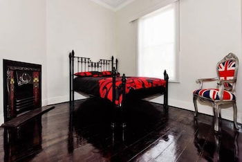 REdTRO House South Yarra - Perths Hotel 4