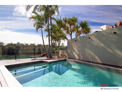 19 Witta Circle - Perths Hotel 6