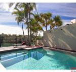 19 Witta Circle - Perths Hotel