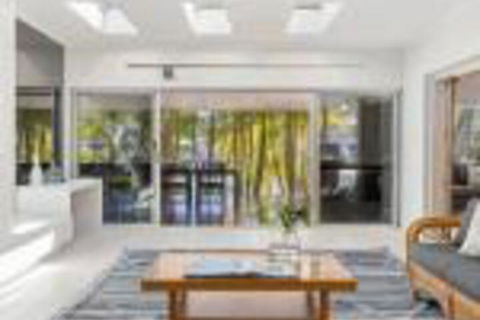 24 Cooran Court - Perths Hotel 0