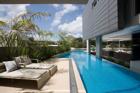 25 Witta Circle - Perths Hotel 2