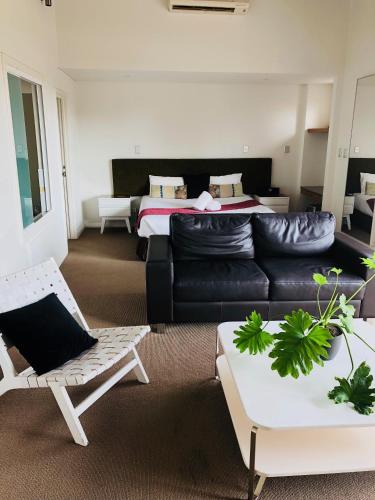 Elkamo Luxury Suites - Perths Hotel 0