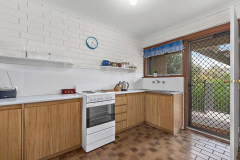 Sun & Surf Aldinga Beach Apartment - Perths Hotel 3
