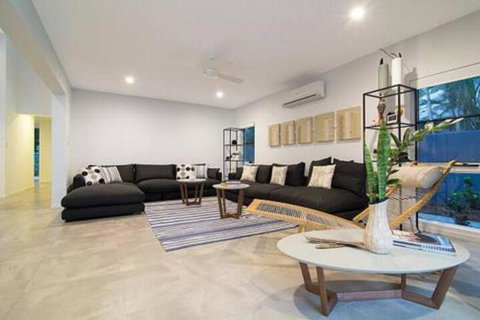 Tenterfield On Oak - Perths Hotel 4