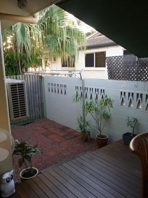 A City Retreat 2BR Apartment Reid Park Townsville - Perths Hotel 3