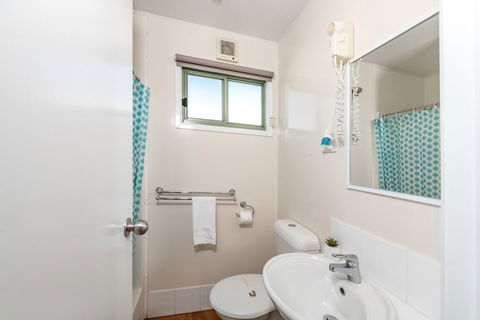 BIG4 Breeze Holiday Parks - Bargara - Perths Hotel 3