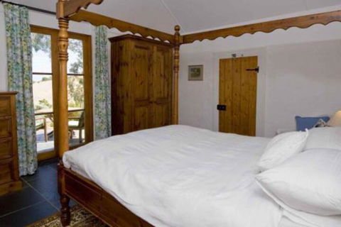 Brooklands Heritage B & B - Perths Hotel 7