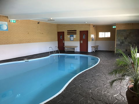 Ulladulla Harbour Motel - Perths Hotel 5
