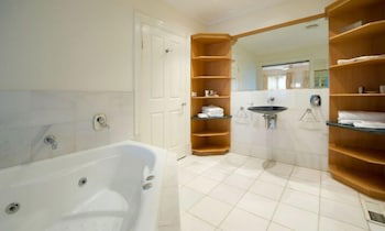 Perths Hotel