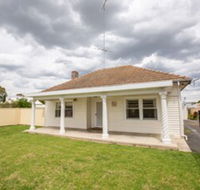 Smith Street Cottage Naracoorte - Perths Hotel