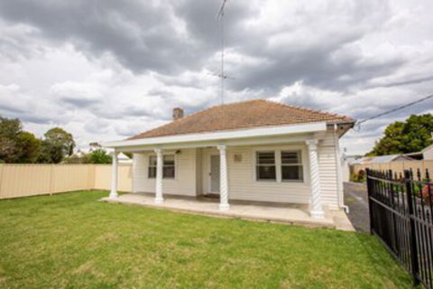 Smith Street Cottage Naracoorte - Perths Hotel 0