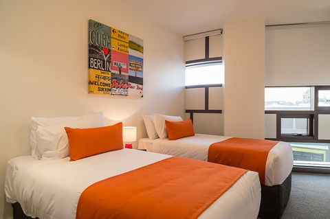 AKOM Prahran - Perths Hotel 6